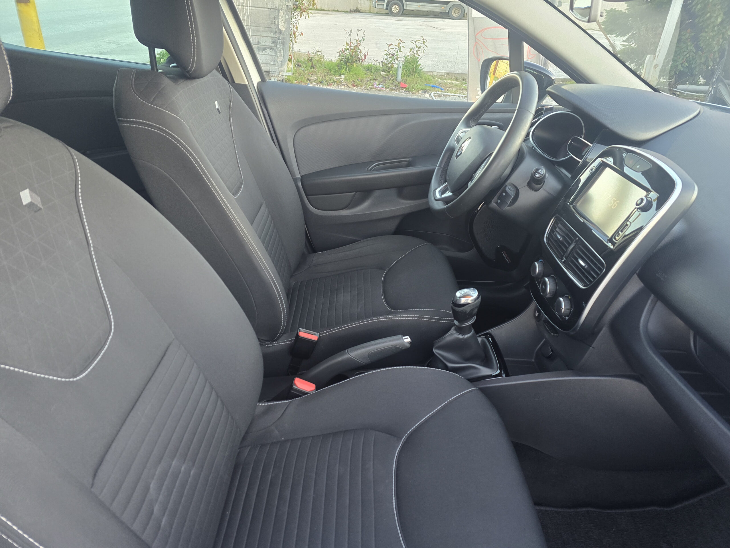 RENAULT CLIO 2018 ENERGY - Image 13