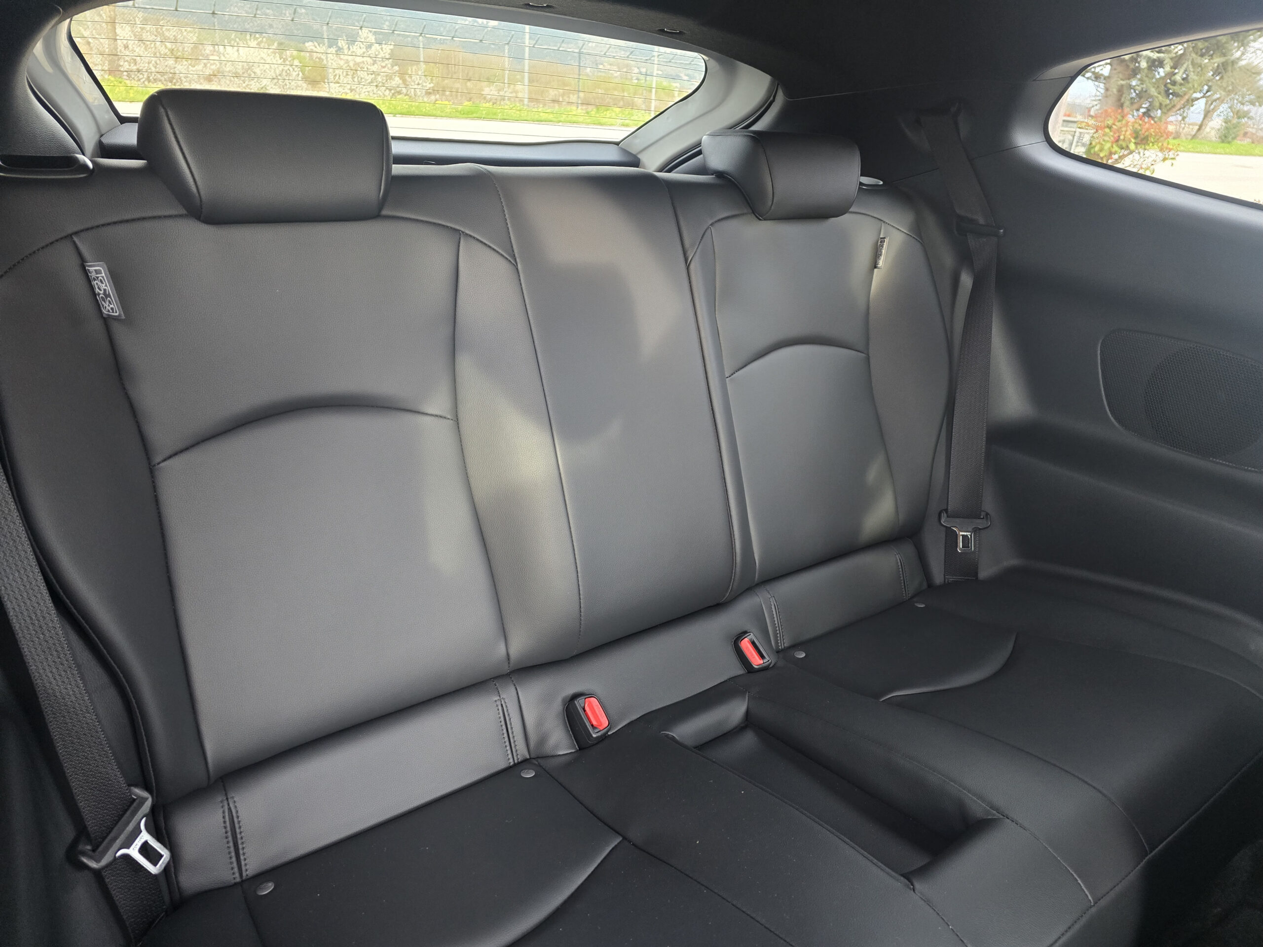 TOYOTA YARIS GR 4X4 - Image 13