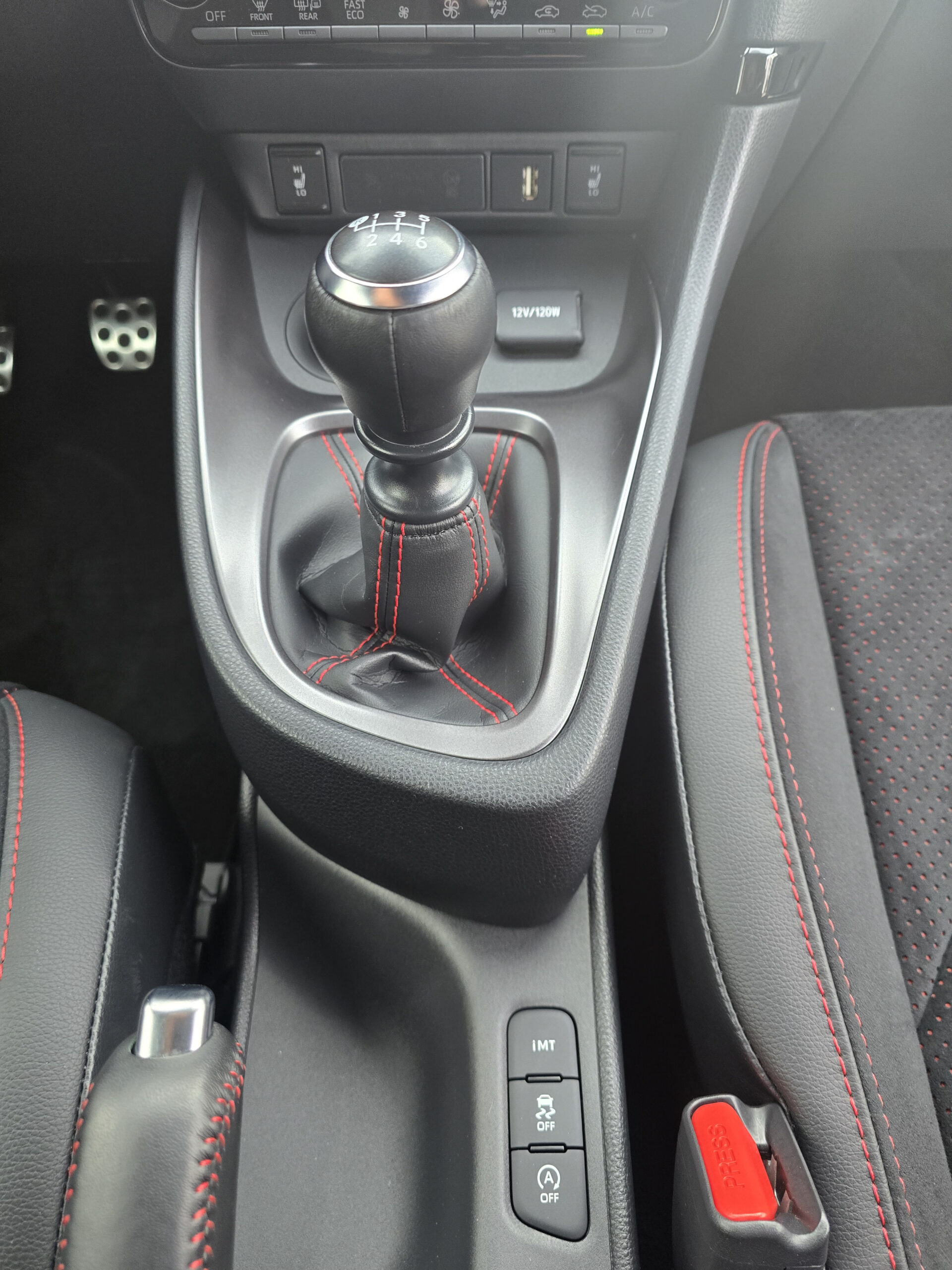 TOYOTA YARIS GR 4X4 - Image 15