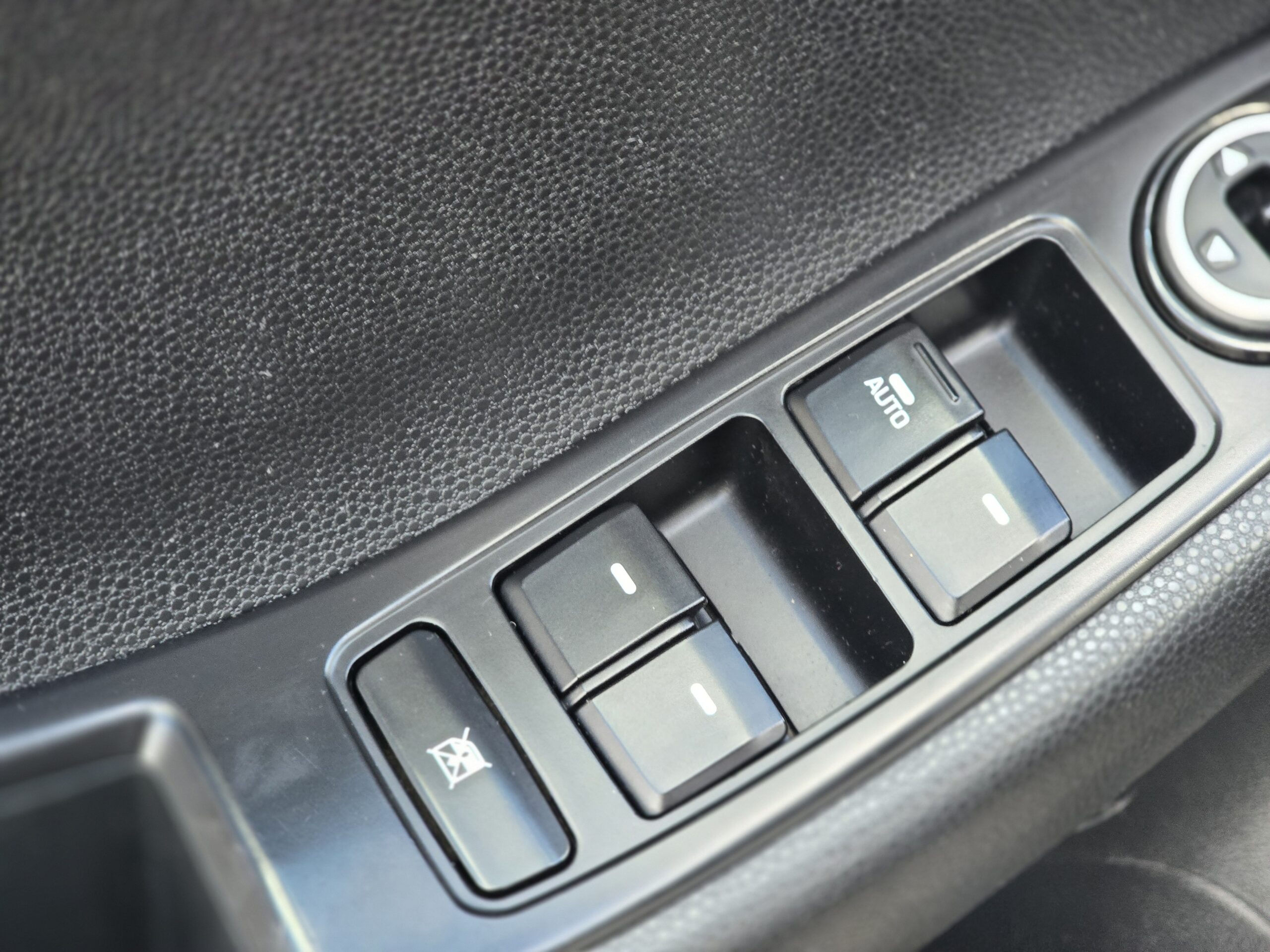 HYUNDAI !20 2017 COMFORT - Image 17