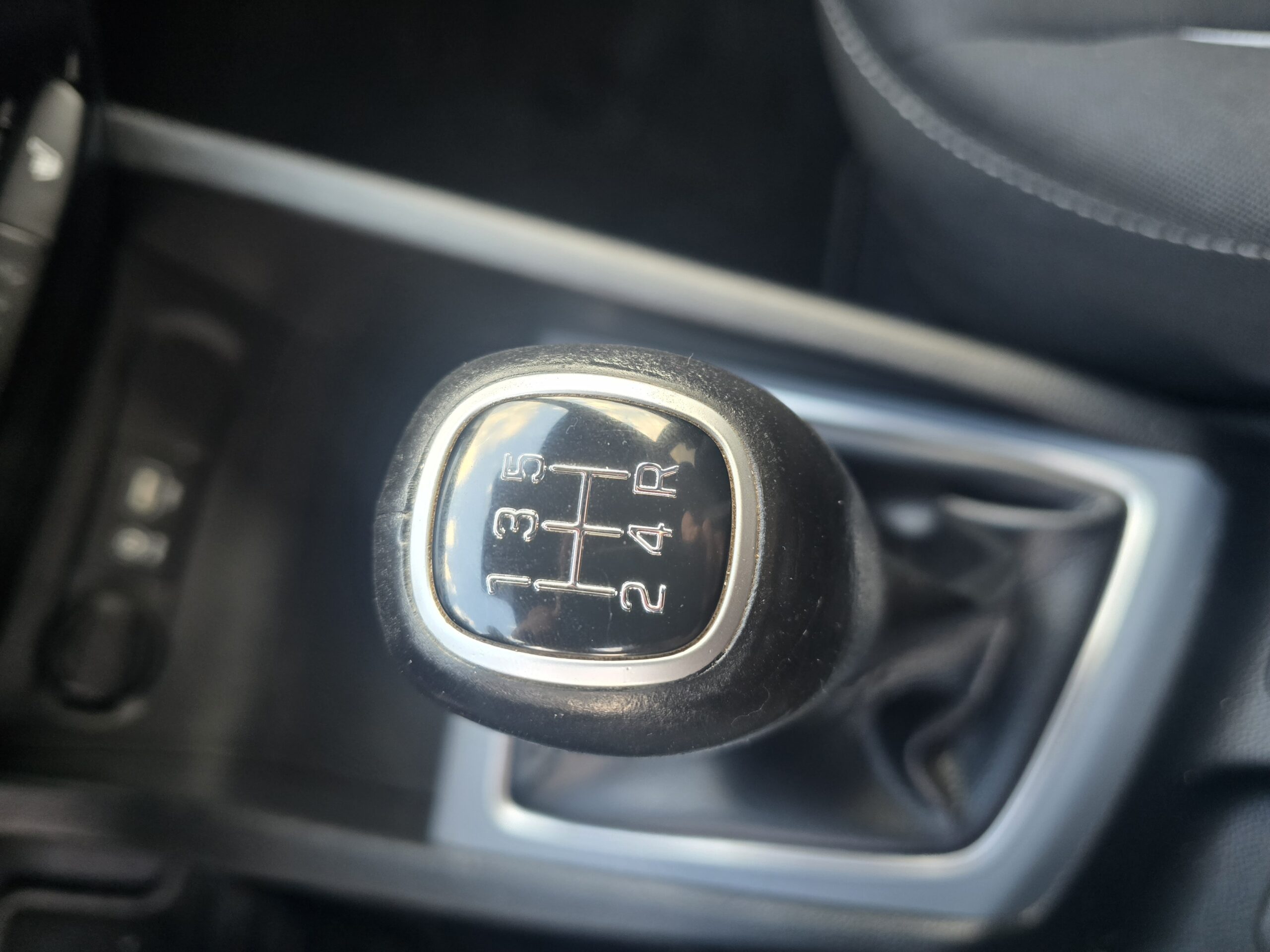 HYUNDAI !20 2017 COMFORT - Image 24