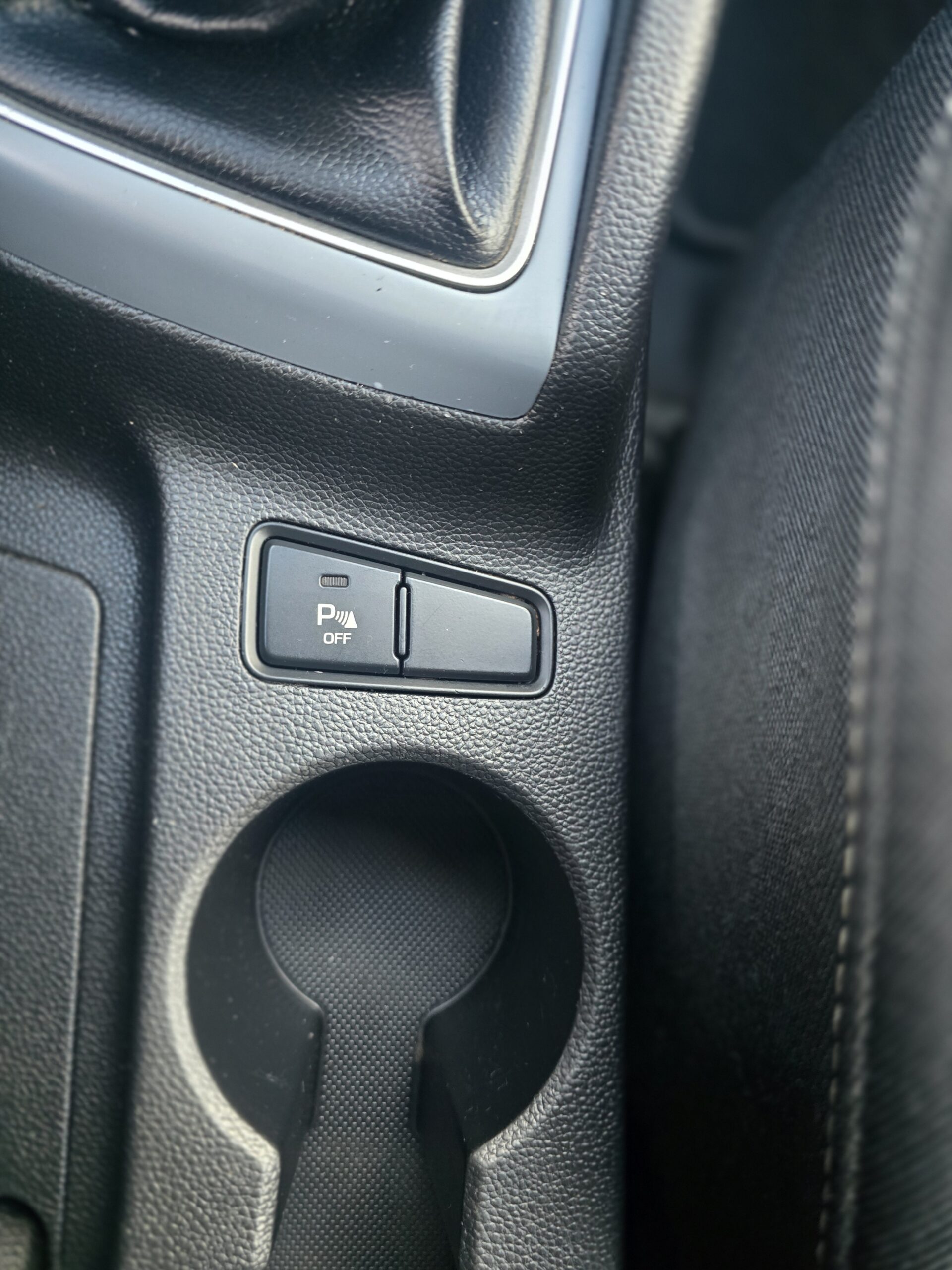 HYUNDAI !20 2017 COMFORT - Image 25