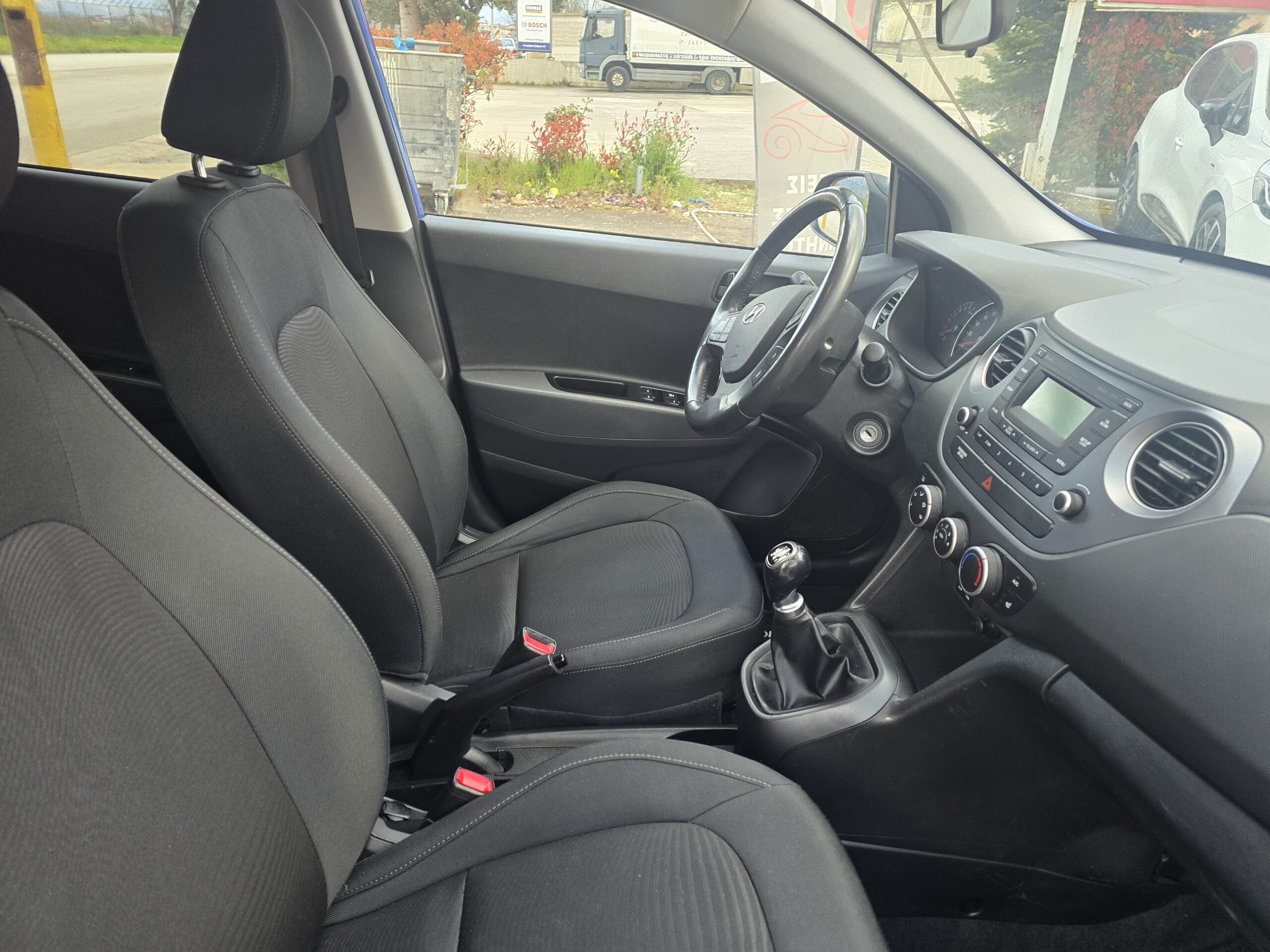 HYUNDAI !10 2019 1.2 cc 87hp - Image 11